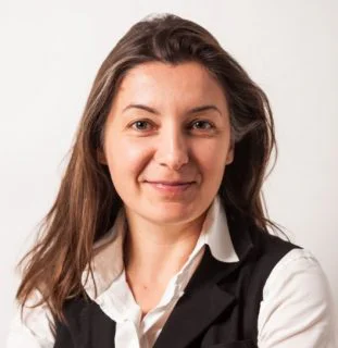 Yasmine ABBAS