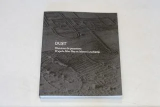 Dust / Histoires de poussière Le Bal