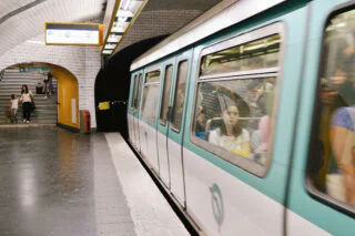 dmitriy-nushtaev-unsplash Paris metro