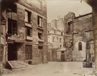 © Eugène Atget, Ancien Hotel Dieu, 1899 ca (Collezione Dionisio Gavagnin)