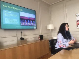 Sofia Fernandez-Garcia (MFA Photography & Image-making) presenting her project at the Terra Foundation for American Art Center in Paris and meeting MA students from Université Paris Nanterre, spring 2024